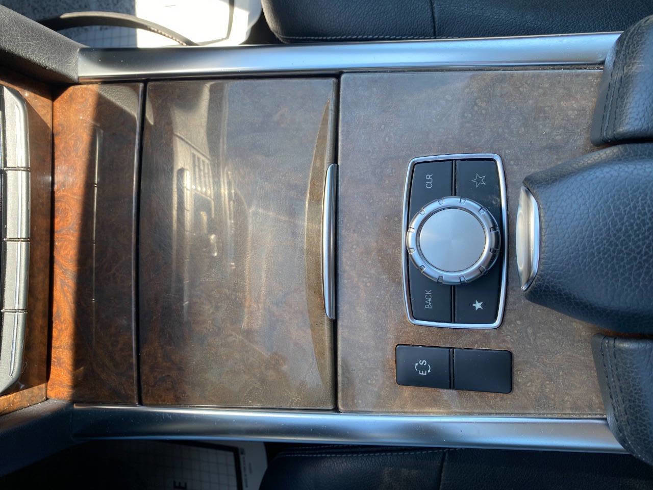 Used 2014 Mercedes-Benz E 250 BlueTEC 4MATIC Sedan w/ Premium 1 Package image 17
