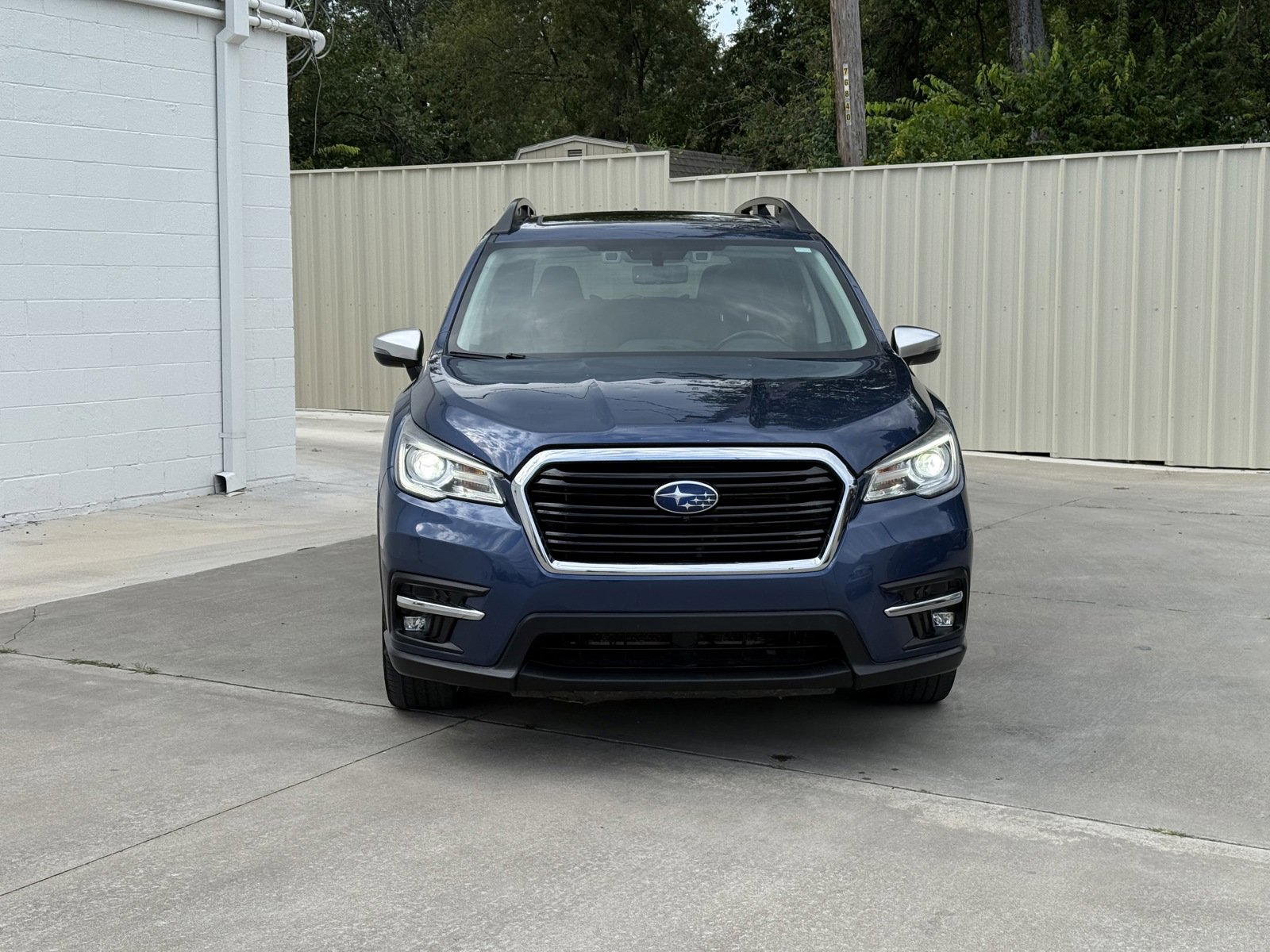 Used 2019 Subaru Ascent Touring image 2