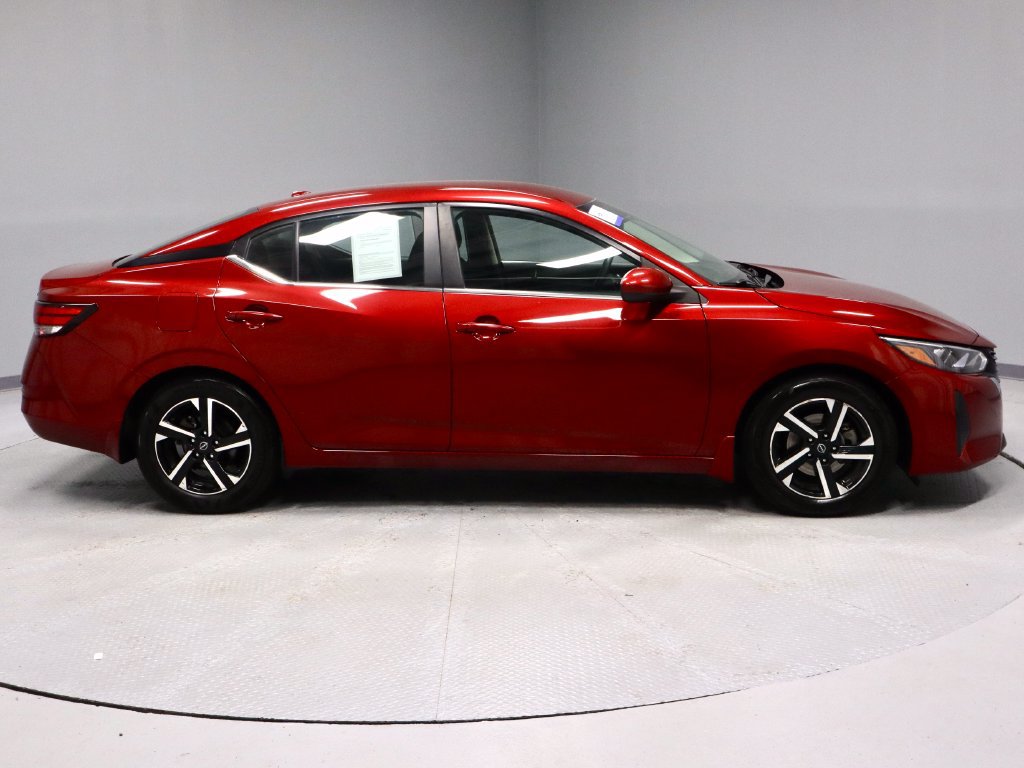 Used 2024 Nissan Sentra SV FWD image 5