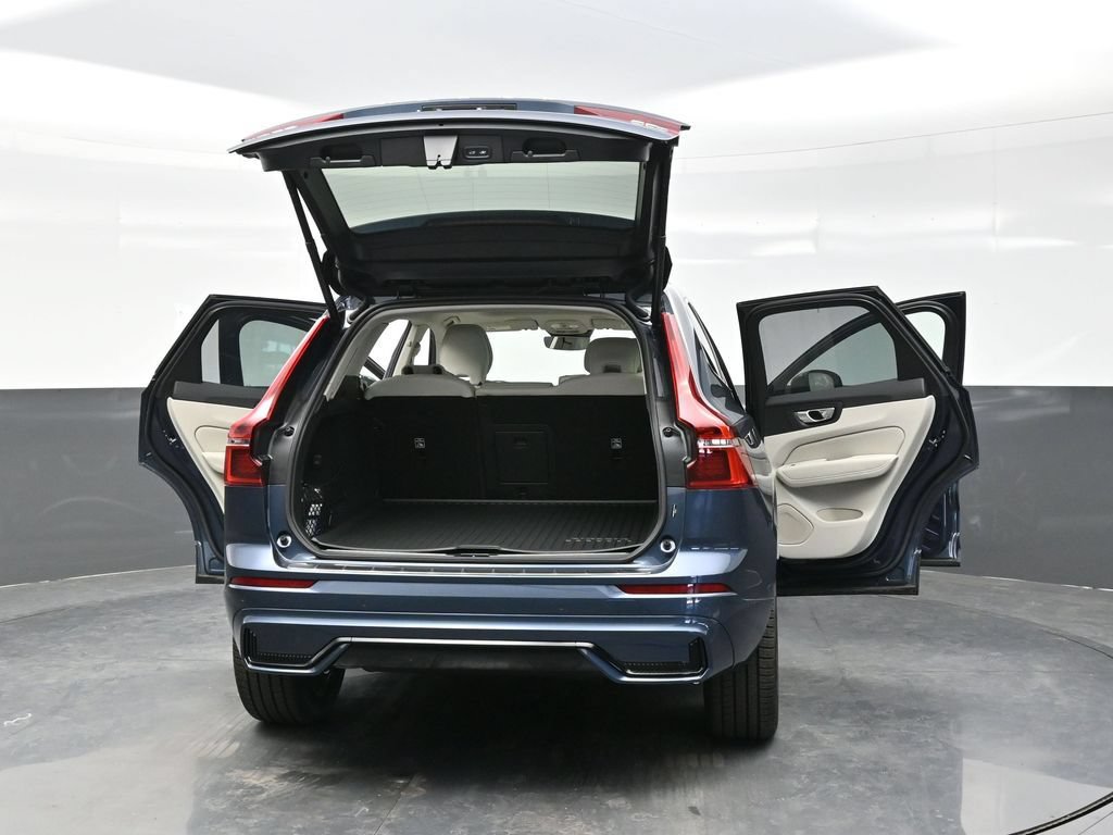 New 2026 Volvo XC60 B5 Ultra w/ Protection Package Premier AWD/4WD image 40