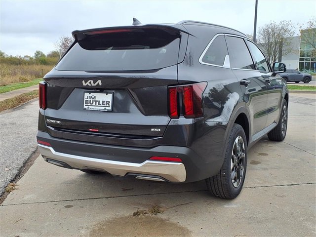 New 2026 Kia Sorento S image 28