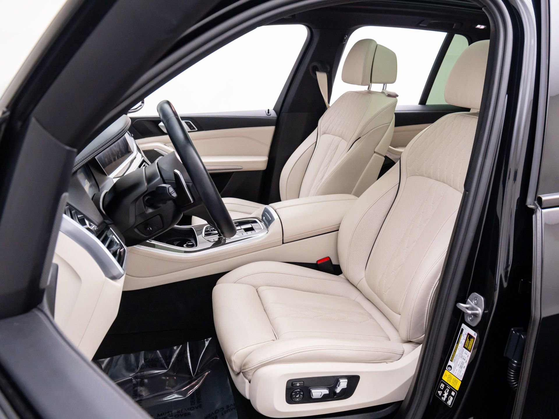 Certified 2023 BMW X5 M50i w/ Climate Comfort Package image 15