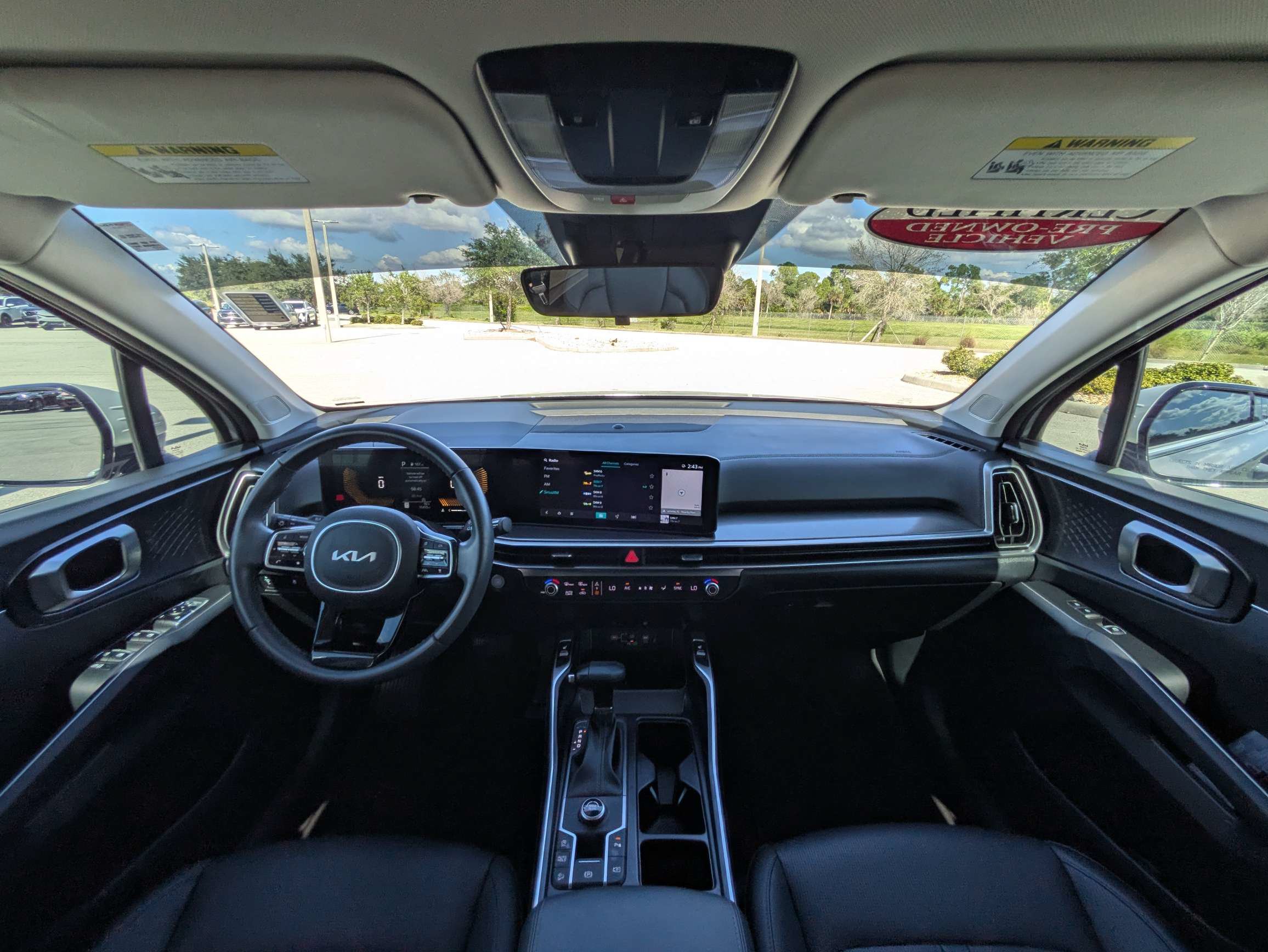 Used 2025 Kia Sorento S FWD image 33