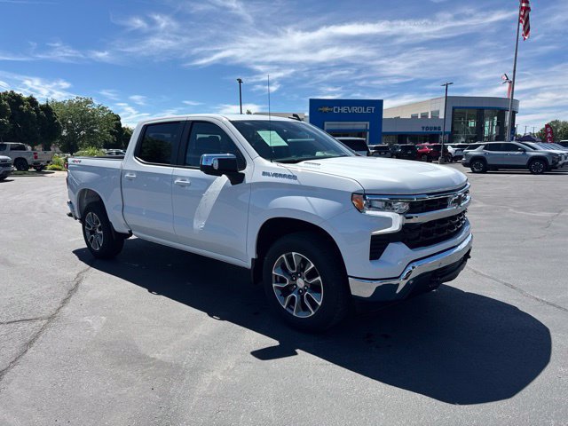 Used 2026 Chevrolet Silverado 1500 LT w/ Safety Package AWD/4WD image 1