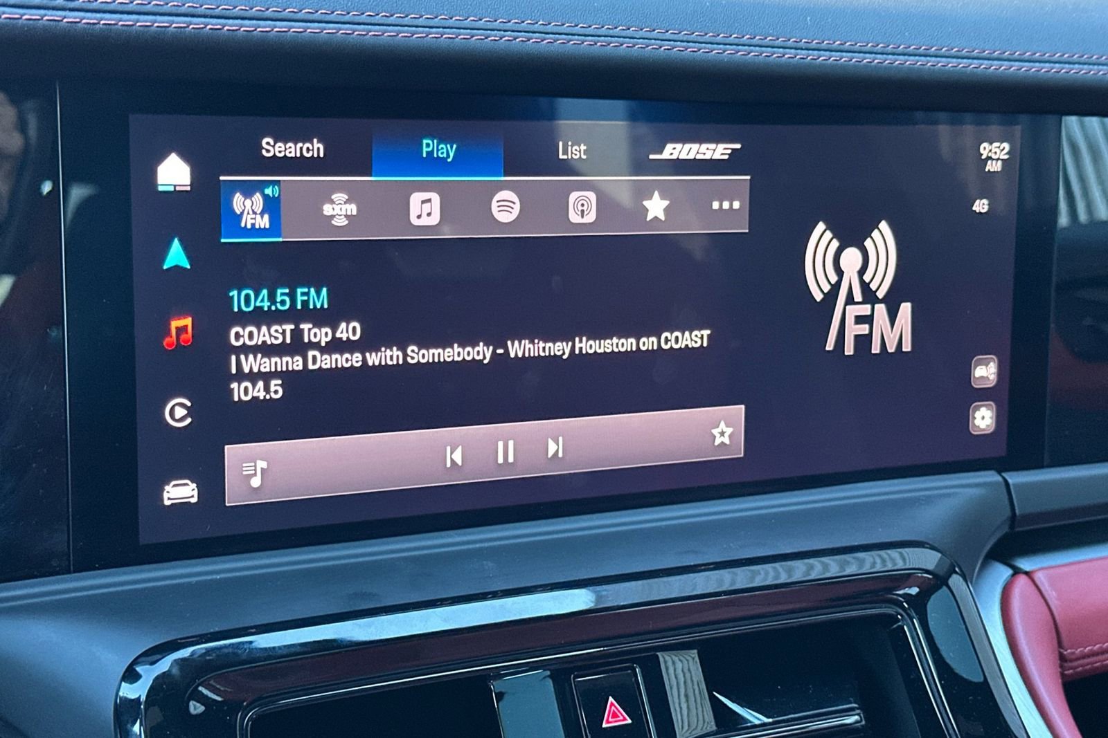 Used 2024 Porsche Panamera image 22