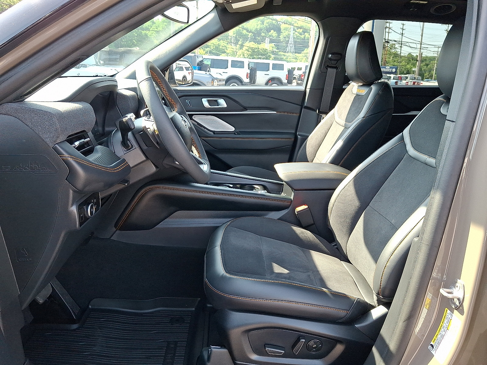 Used 2026 Ford Explorer Tremor w/ Tremor Ultimate Package AWD/4WD image 14
