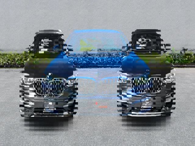 Used 2018 BMW X3 xDrive30i image 3