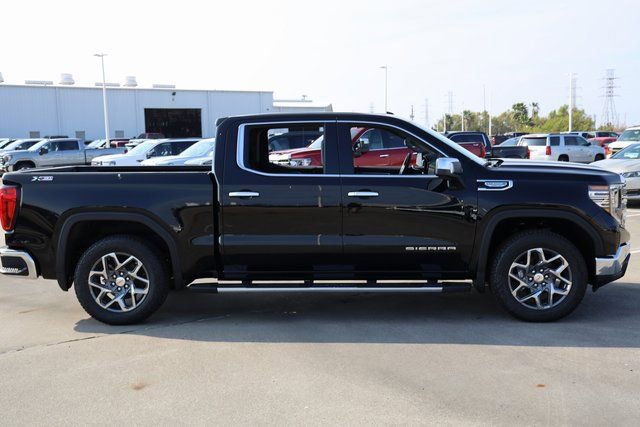 New 2026 GMC Sierra 1500 SLT image 4