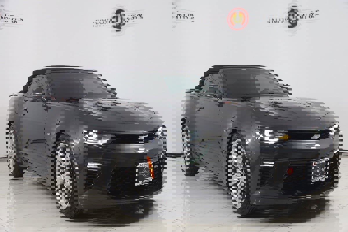 Used 2017 Chevrolet Camaro SS image 25