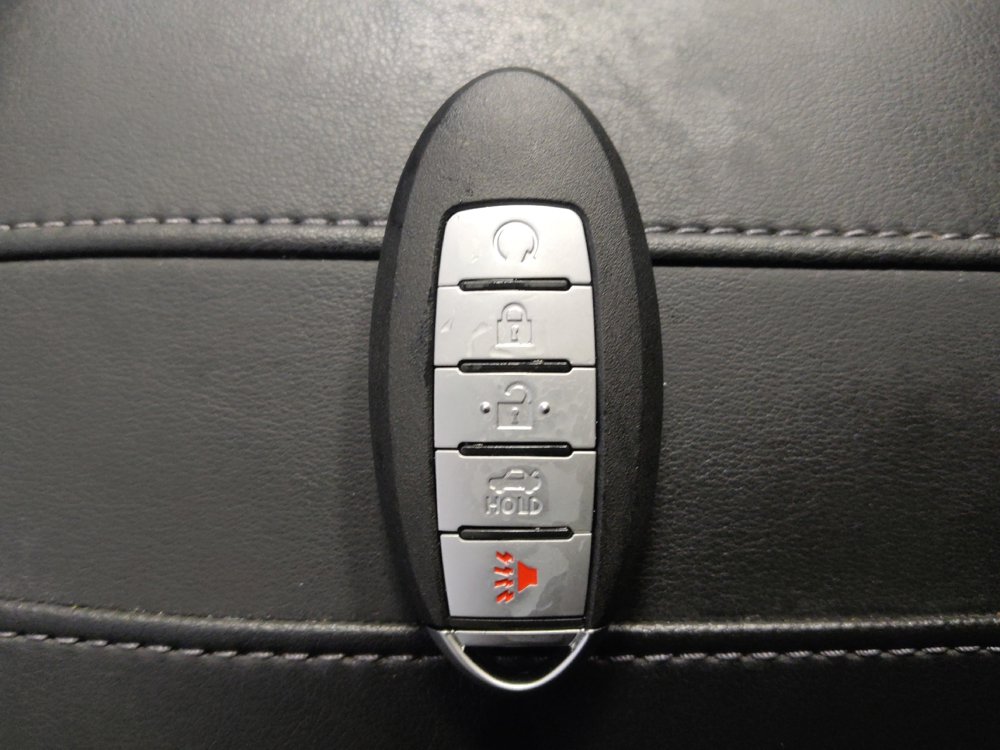 Used 2017 Nissan Rogue SL w/ SL Premium Package image 32