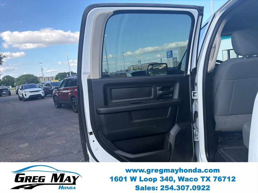 Used 2018 RAM 2500 Tradesman w/ Chrome Appearance Group AWD/4WD image 22