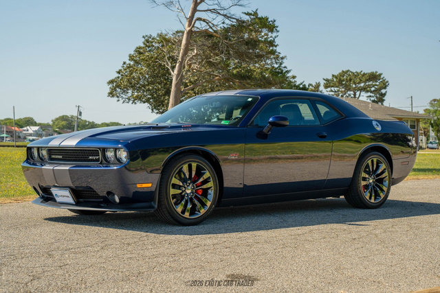 Used 2013 Dodge Challenger SRT8 w/ Harman Kardon Audio Group RWD image 14