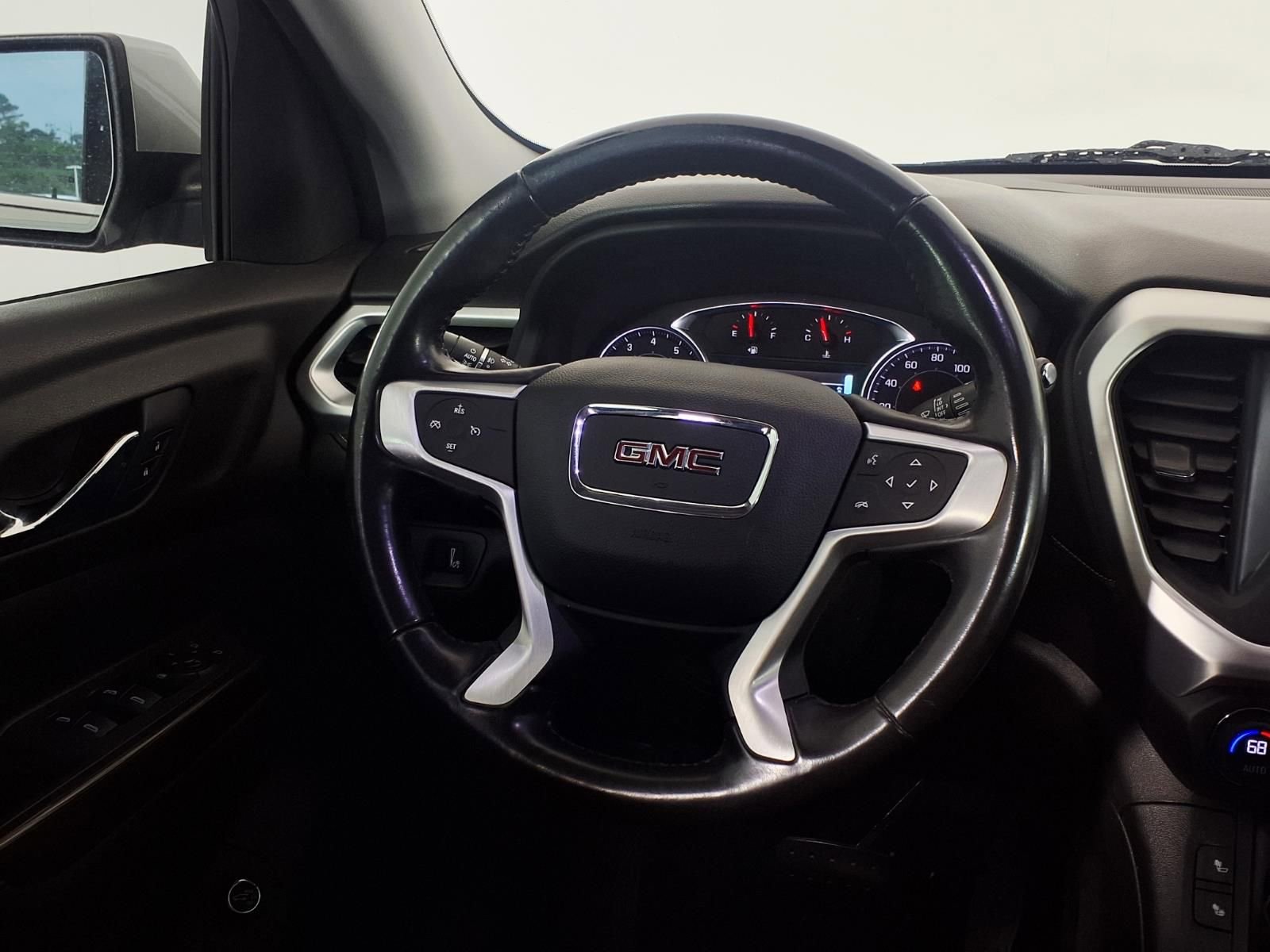 Used 2019 GMC Acadia SLT w/ LPO, Floor Liner Package image 11