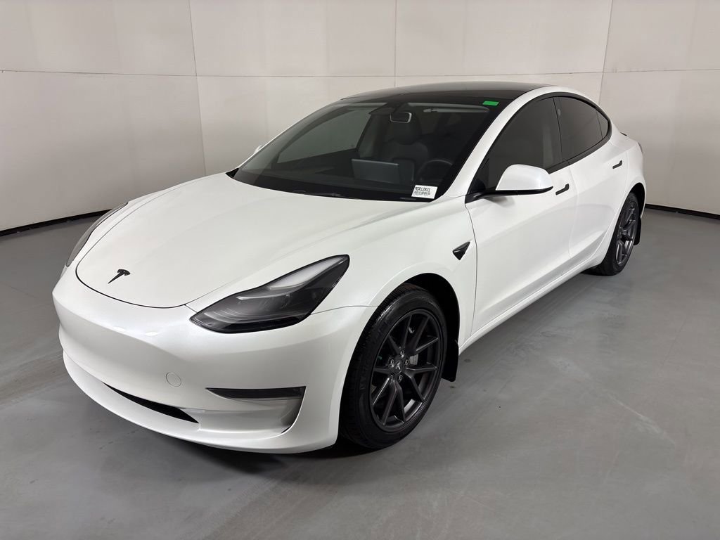 Used 2023 Tesla Model 3 Standard Range RWD image 4