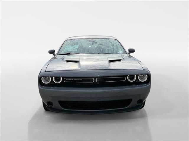 Used 2023 Dodge Challenger SXT RWD image 9