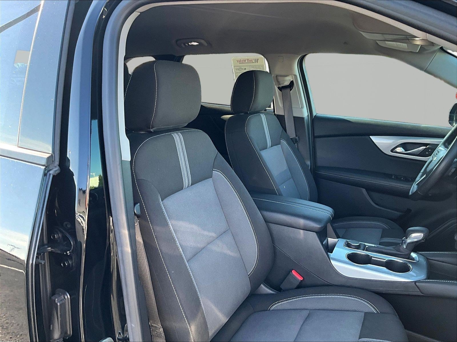 Used 2024 Chevrolet Blazer LT FWD image 29