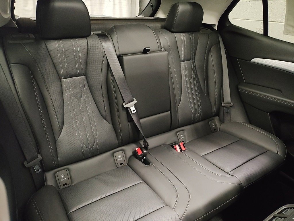 New 2026 Buick Envision Avenir image 11