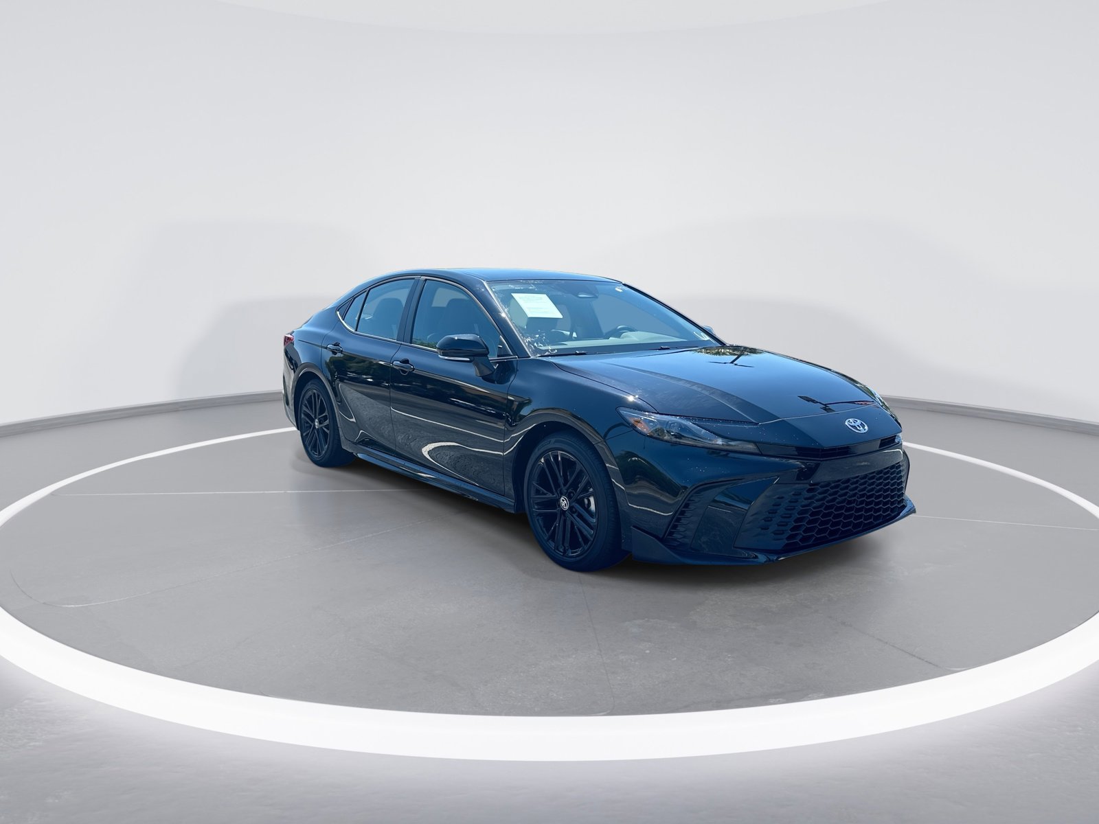 Used 2026 Toyota Camry SE w/ Convenience Package FWD image 2