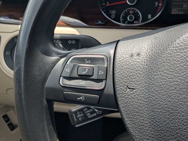 Used 2012 Volkswagen CC Lux FWD image 22