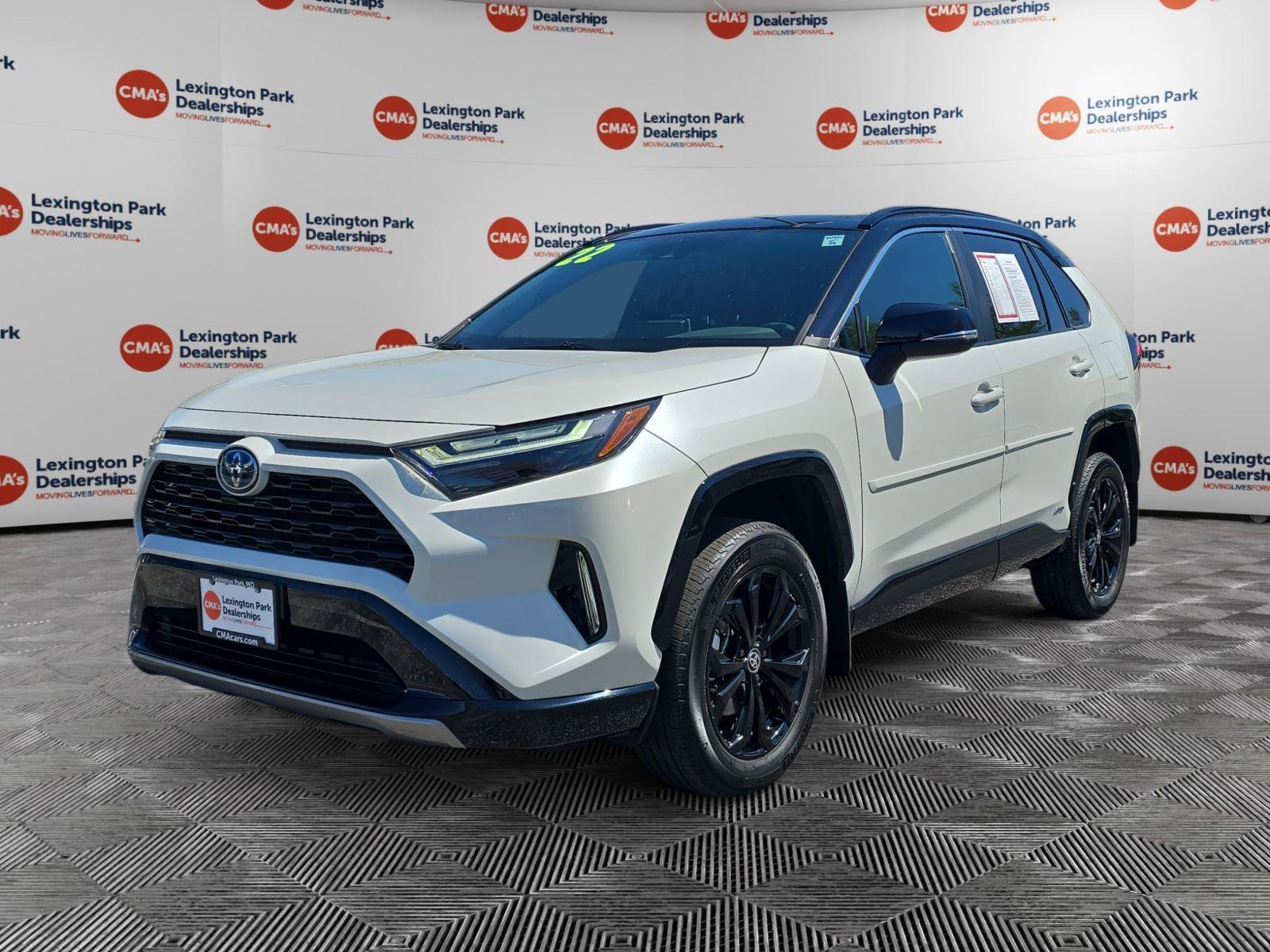 Used 2022 Toyota RAV4 XSE w/ XSE Grade Weather Package AWD/4WD image 3