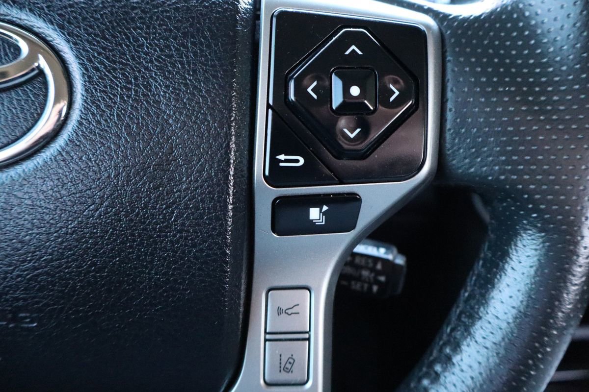 Used 2022 Toyota 4Runner SR5 Premium image 30