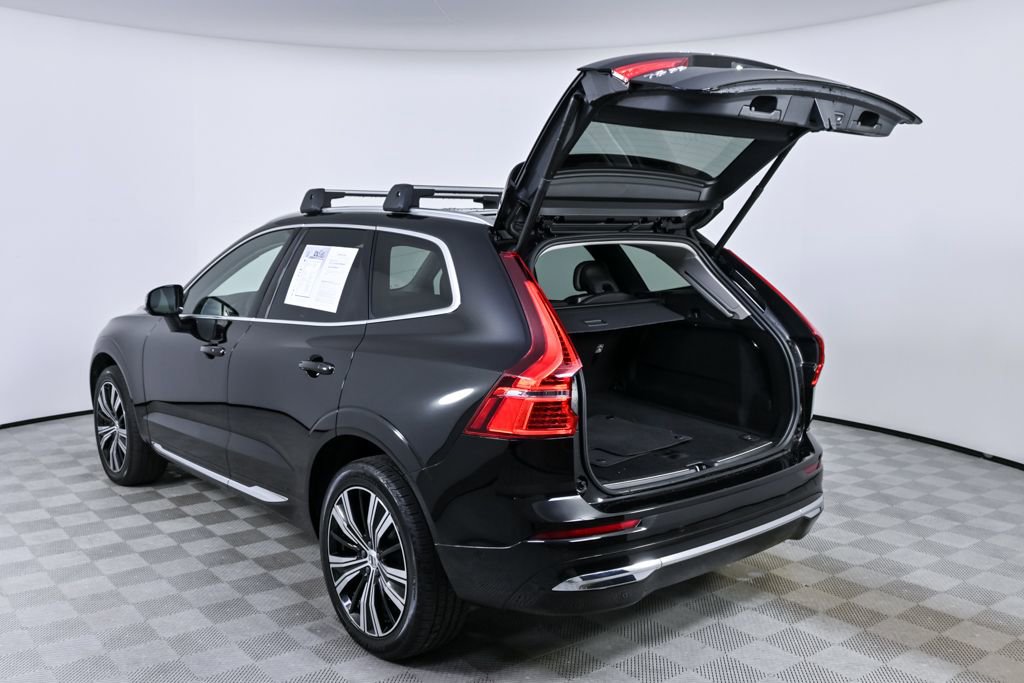 Certified 2023 Volvo XC60 B5 Plus w/ Climate Package image 33