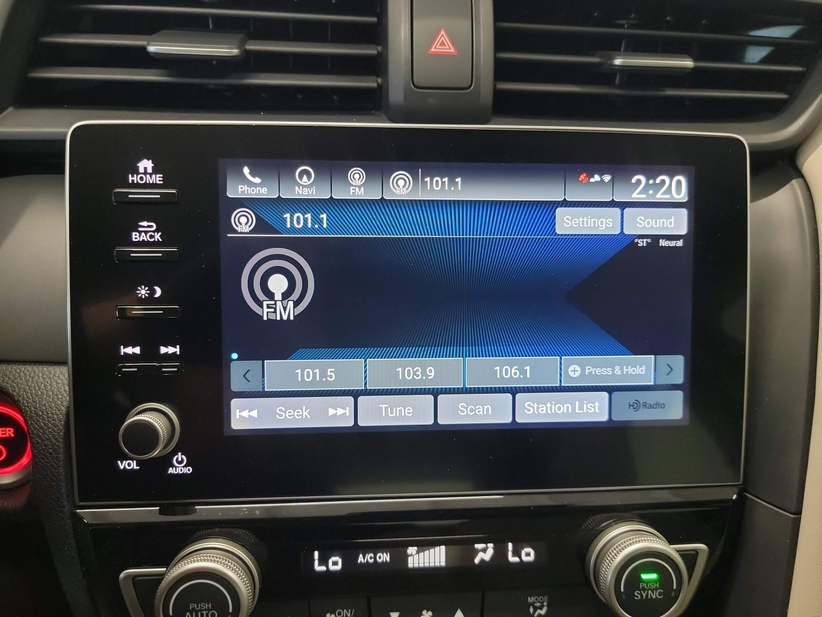 Used 2021 Honda Insight Touring image 22