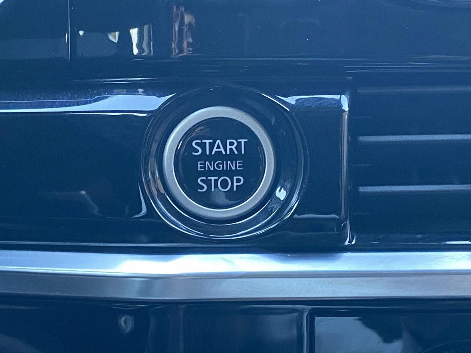 Used 2023 Nissan Pathfinder Platinum w/ Cargo Package AWD/4WD image 27