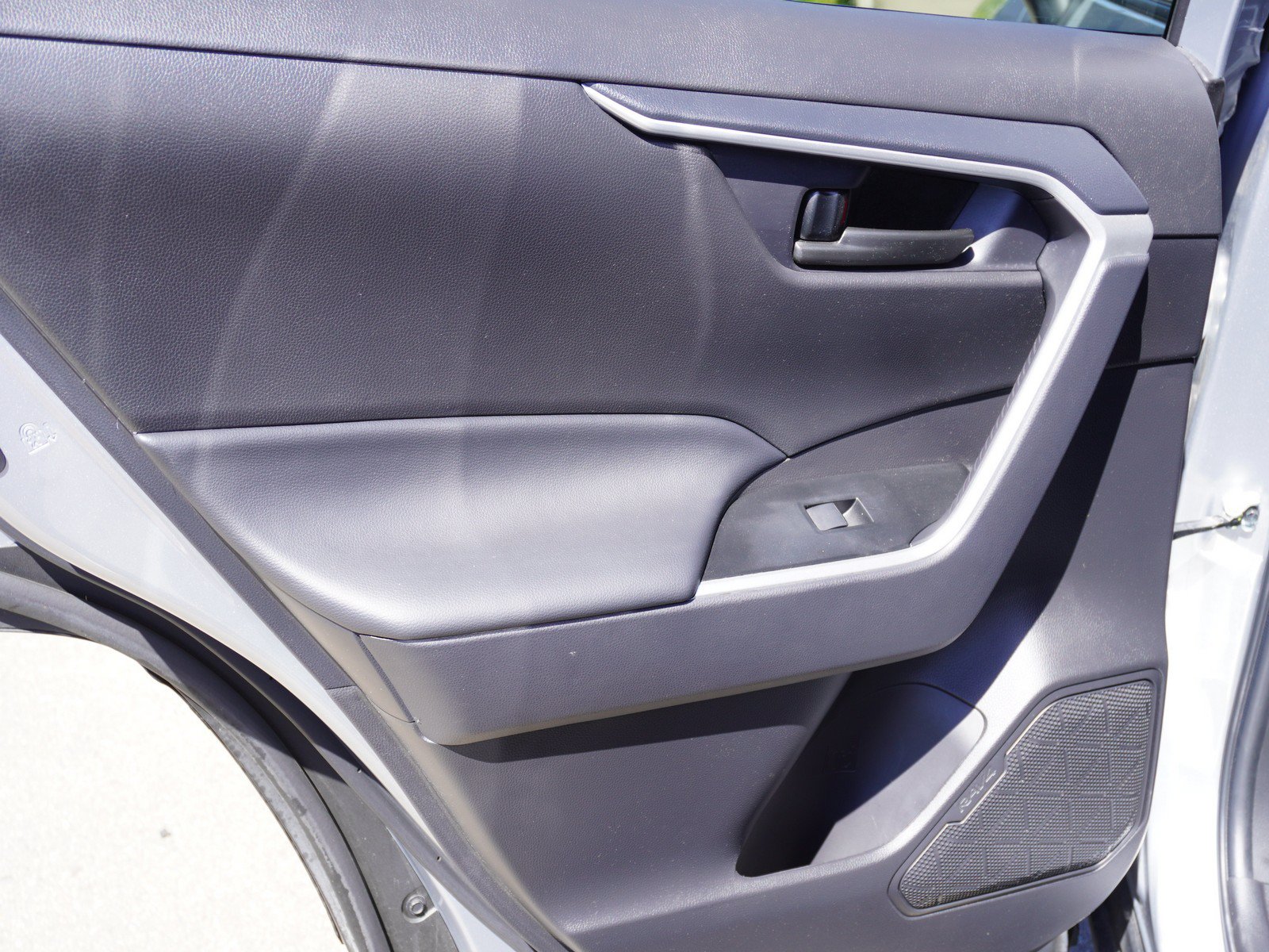 Used 2024 Toyota RAV4 LE AWD/4WD image 13