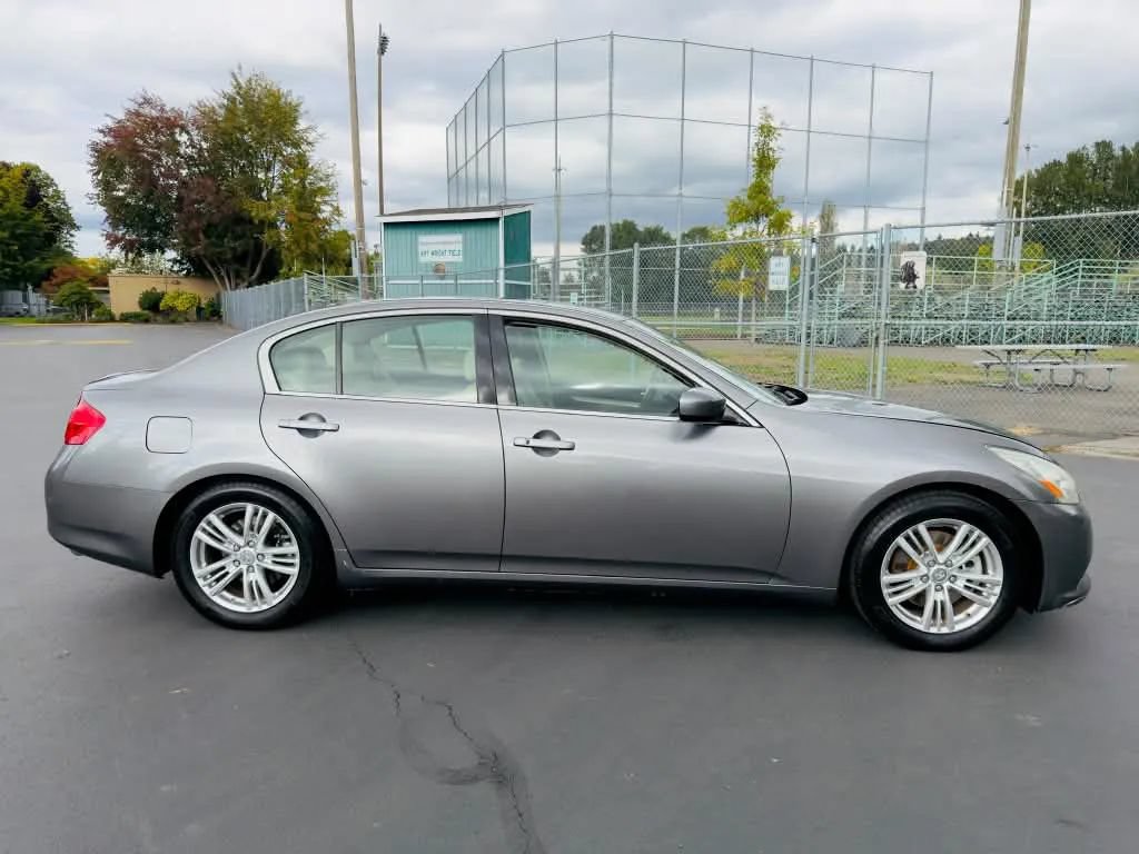 Used 2013 INFINITI G37 Journey w/ Premium Pkg RWD image 6