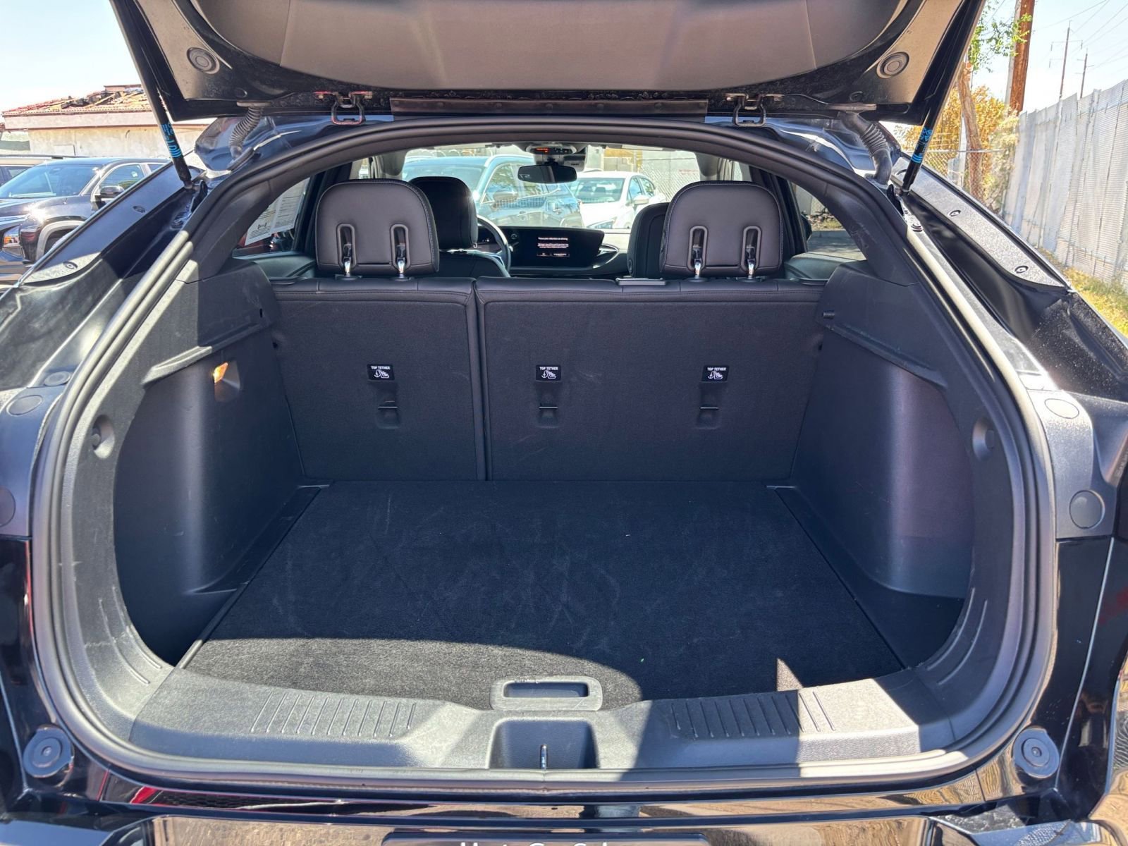 Used 2025 Buick Envista Sport Touring image 30