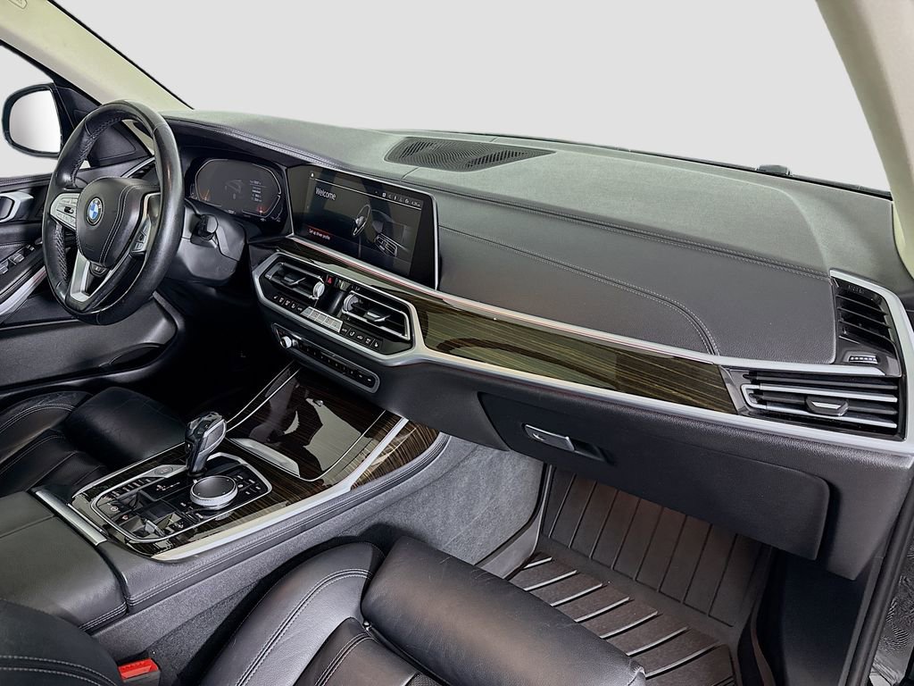 Used 2021 BMW X7 xDrive40i w/ Parking Assistance Package image 30