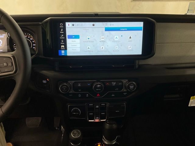 New 2026 Jeep Gladiator Sport AWD/4WD image 17