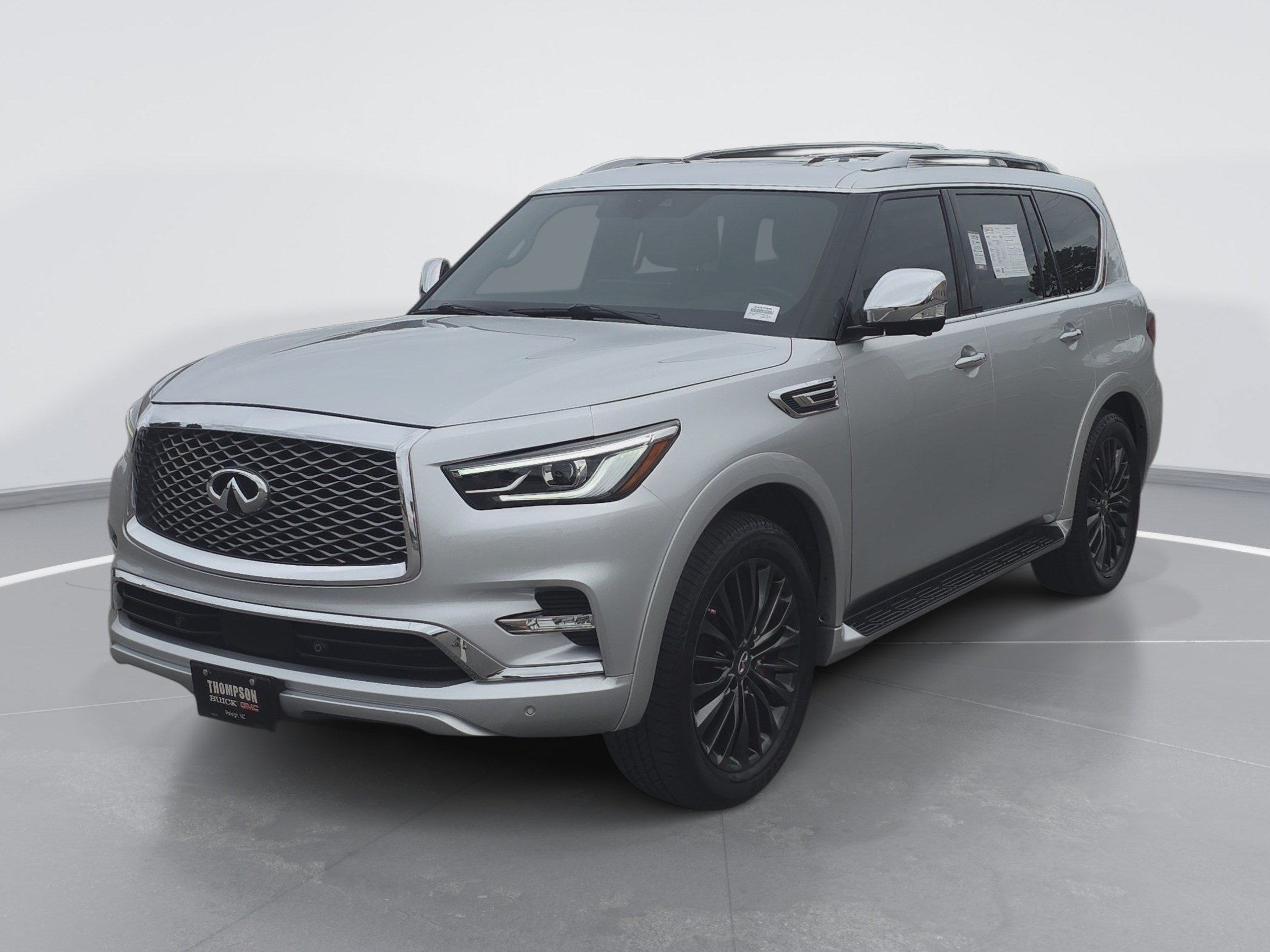 Used 2023 INFINITI QX80 Sensory w/ Cargo Package AWD/4WD image 7