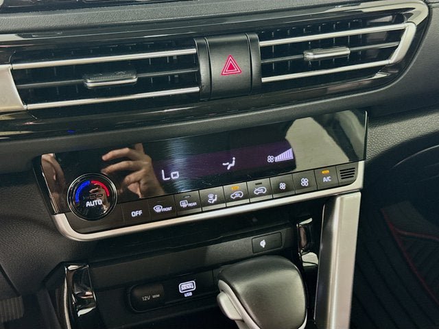 Certified 2023 Kia Seltos SX w/ SX Sunroof Package AWD/4WD image 16