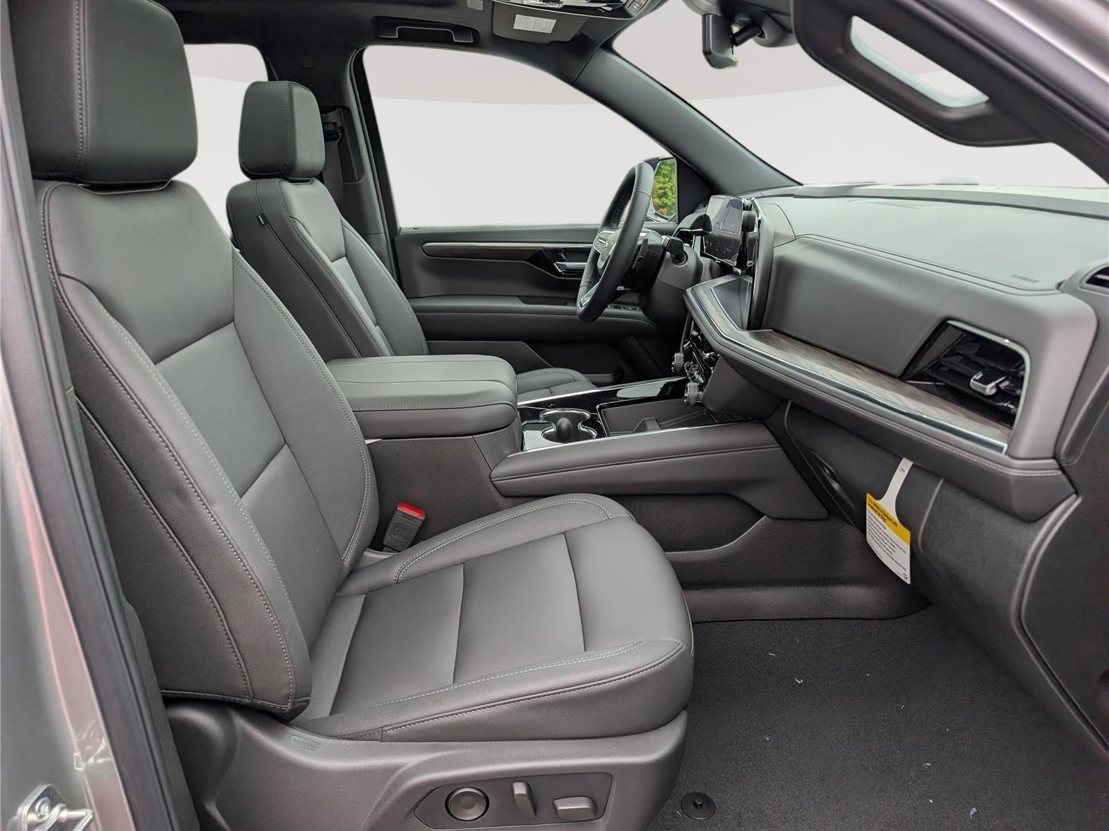 New 2026 Chevrolet Tahoe Z71 w/ Comfort Package AWD/4WD image 8