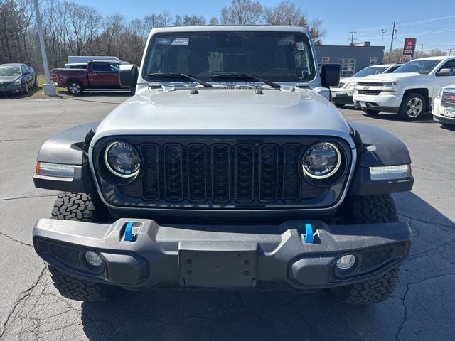 Used 2024 Jeep Wrangler Unlimited image 2