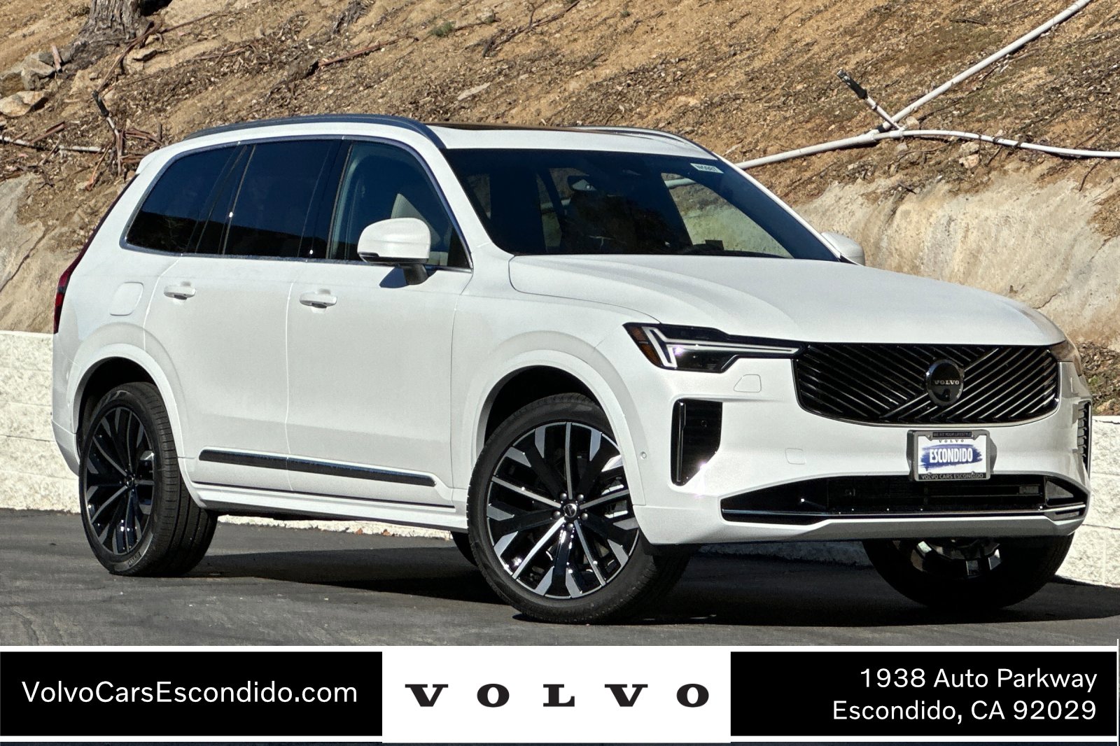 New 2026 Volvo XC90 B6 Plus image 1