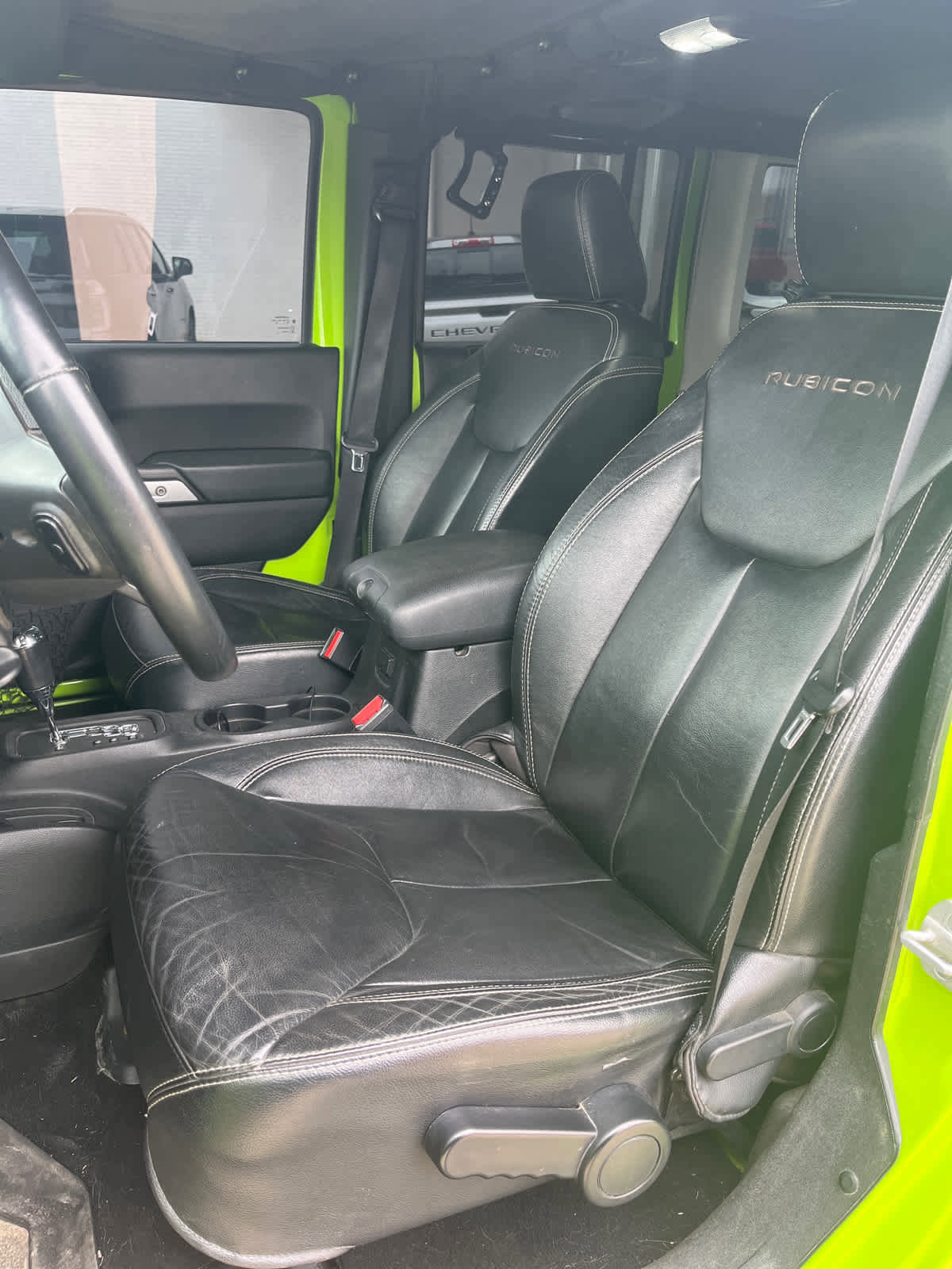 Used 2013 Jeep Wrangler Unlimited Rubicon image 14