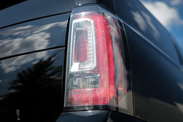 Used 2019 GMC Yukon Denali w/ Denali Ultimate Package AWD/4WD image 23