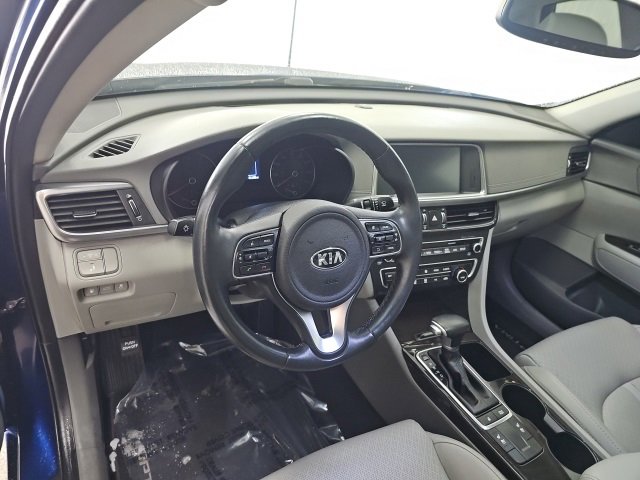 Used 2016 Kia Optima EX w/ Premium Package image 21