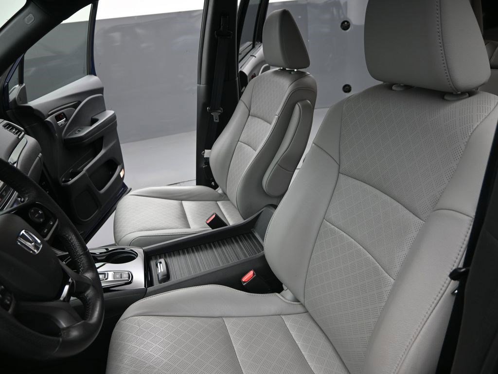 Used 2019 Honda Passport Touring image 12