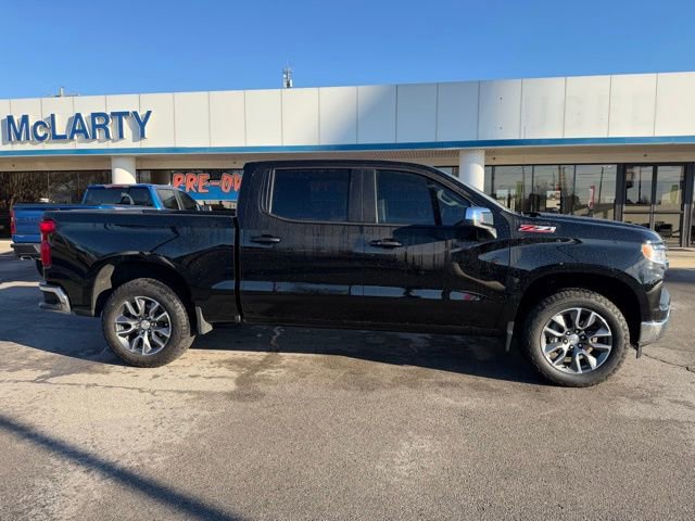 Used 2024 Chevrolet Silverado 1500 LT image 3