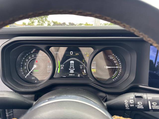 Used 2024 Jeep Wrangler Unlimited Sahara w/ Safety Group AWD/4WD image 12