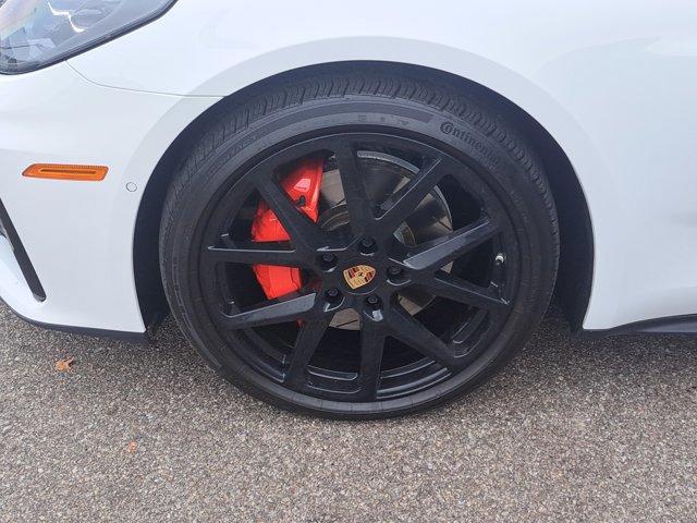 Certified 2025 Porsche Panamera 4 image 14