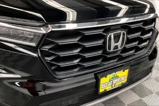 Used 2025 Honda Pilot EX-L image 32