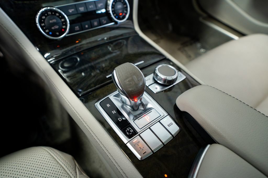 Used 2014 Mercedes-Benz SL 550 image 44