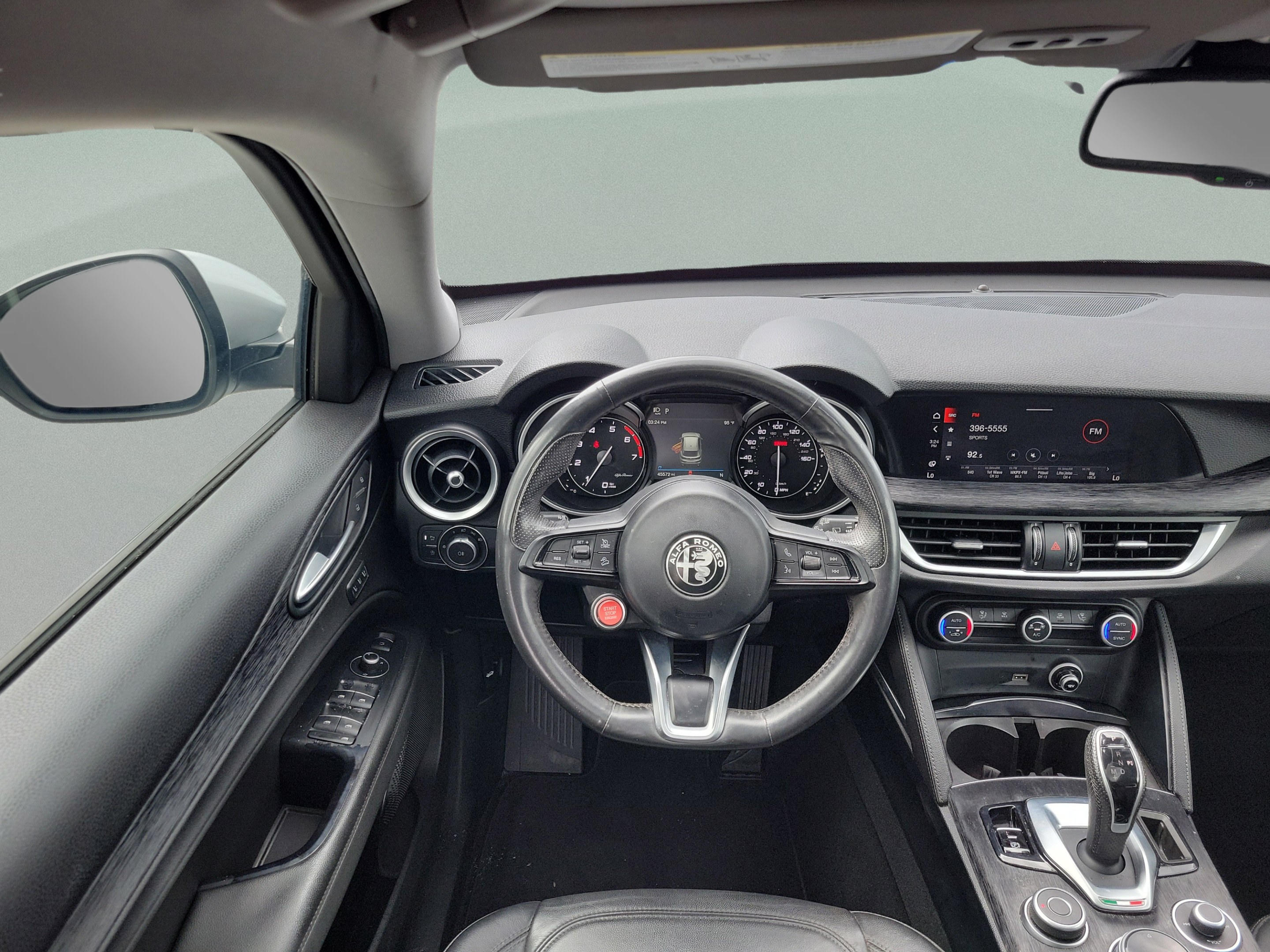 Used 2020 Alfa Romeo Stelvio Sport w/ Quick Order Package 22K Sport RWD image 5