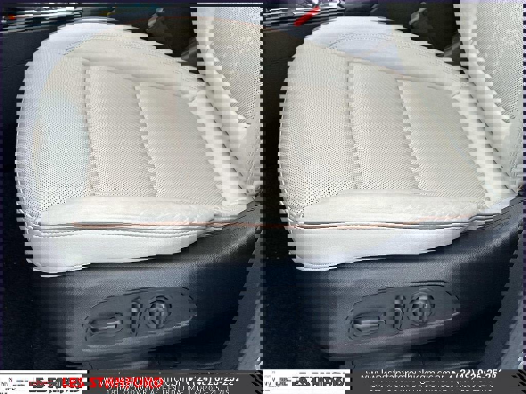 Certified 2024 Buick Encore GX Avenir w/ Avenir Convenience Package image 18