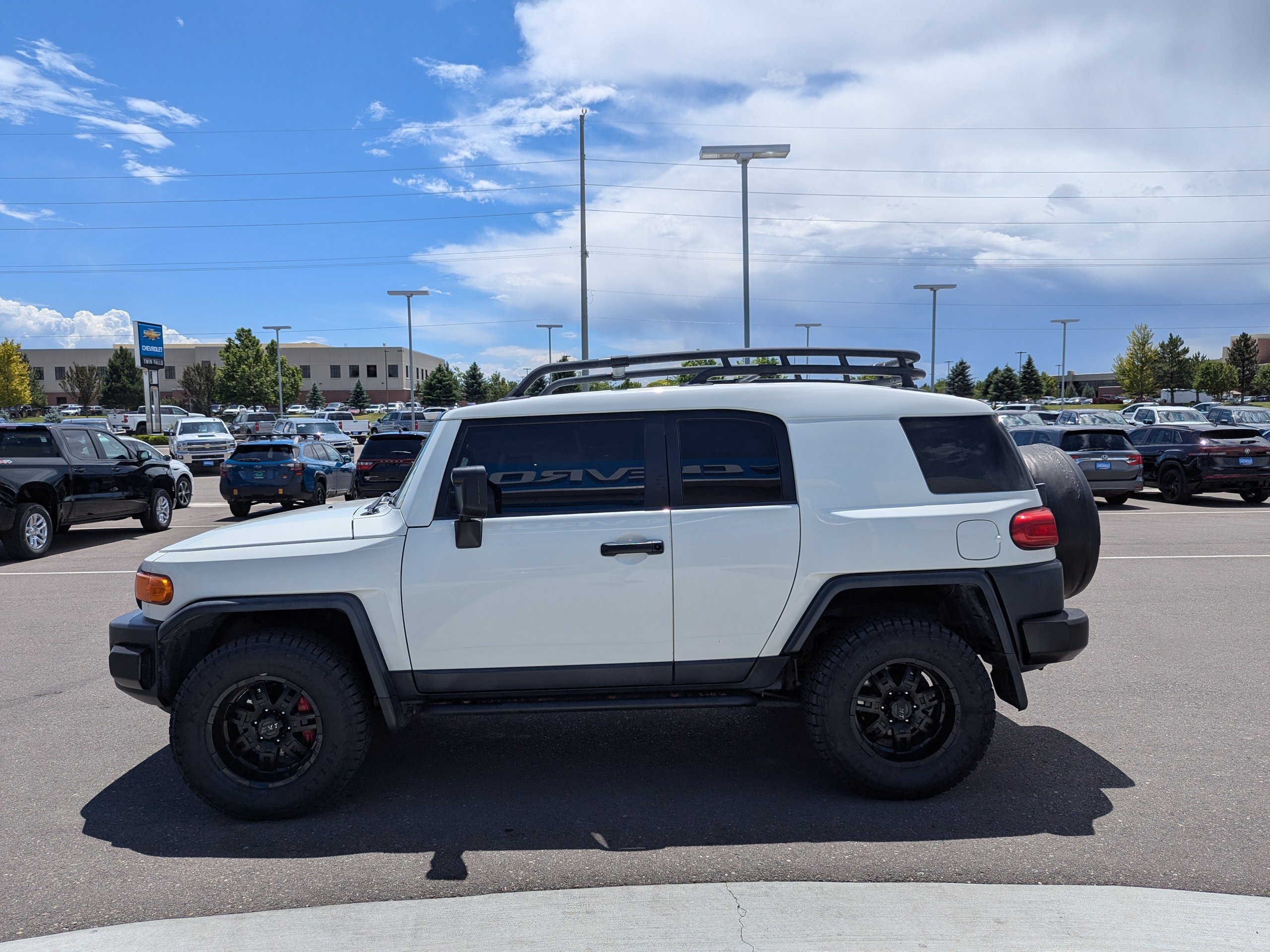 Used 2010 Toyota FJ Cruiser 4WD image 9